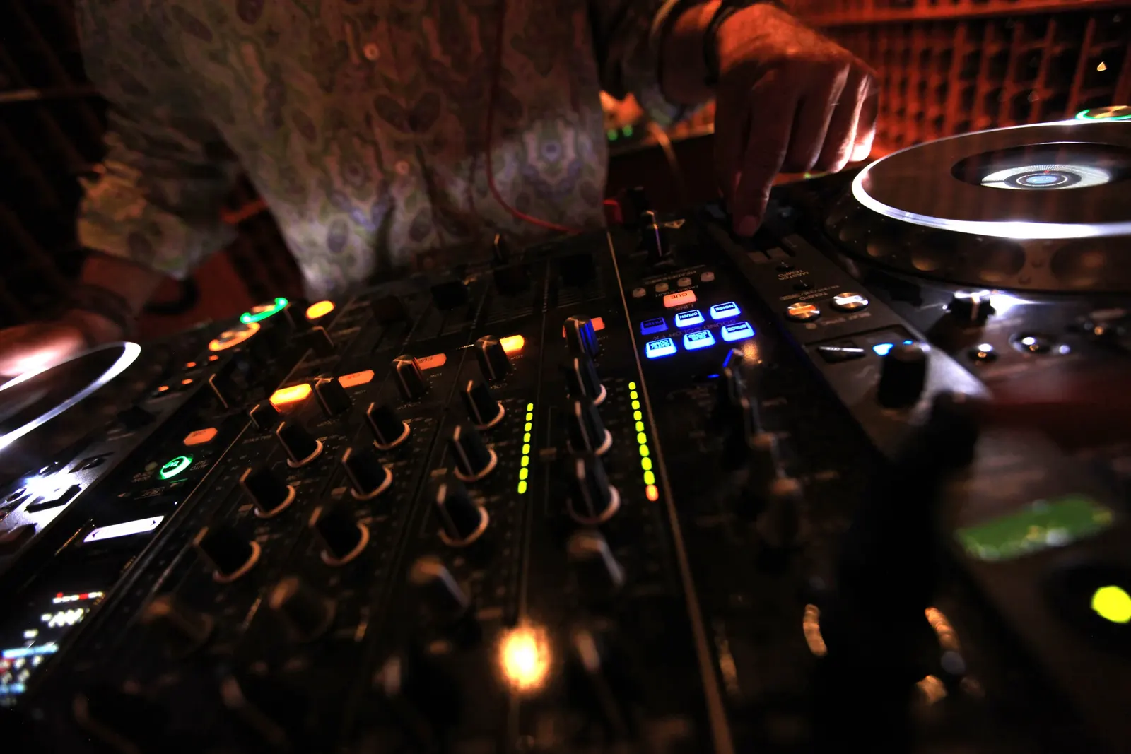 Pioneer DJM-900 mixer at HALL Rutherford