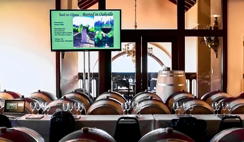 HDTV monitor display at Groth Vineyards